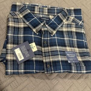 Croft & Barrow Blue and White Casual Button Down Shirt